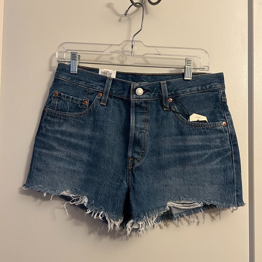 NWT Levi's 501 Cutoff Denim Shorts in Indigo Ave